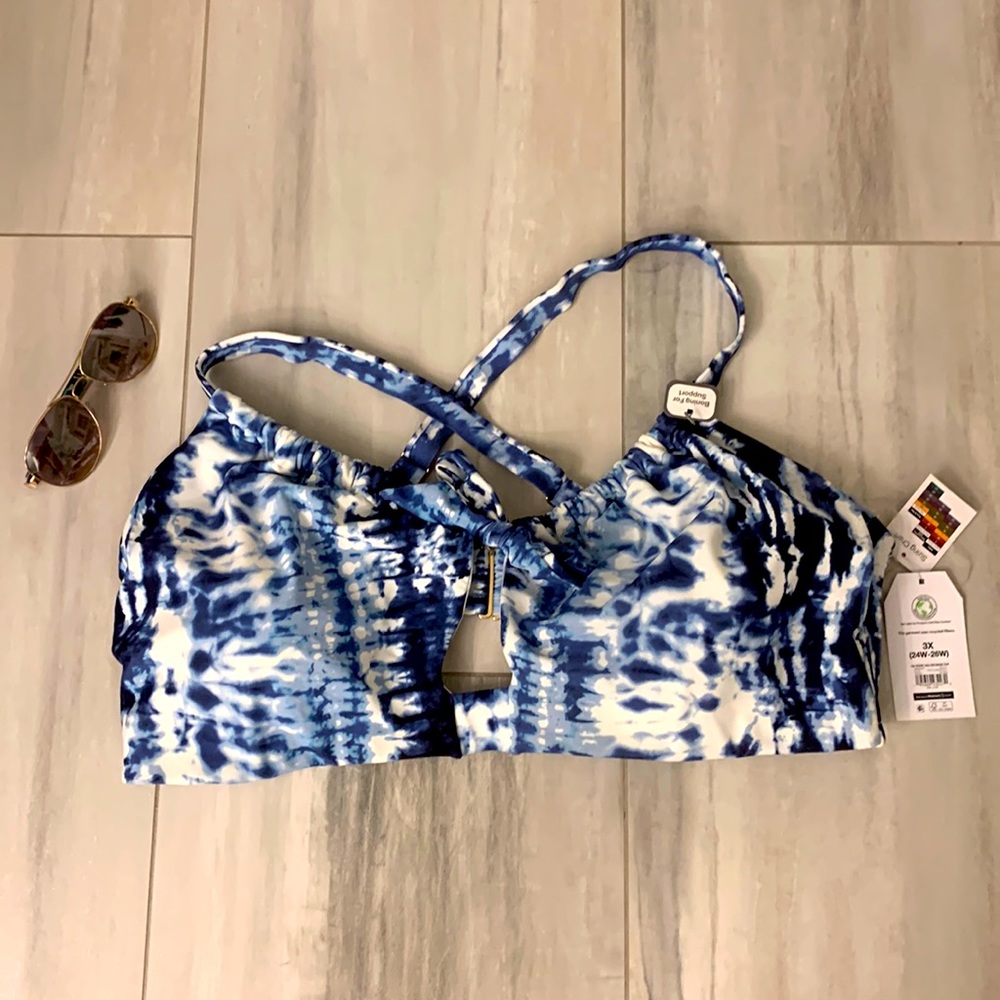Cute blue tie dye bikini top 💙